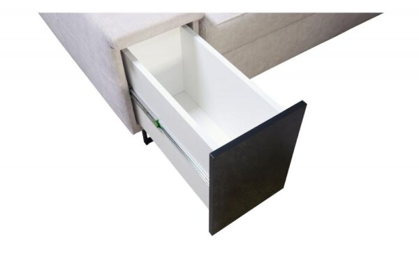 ALICANTE I MAXI sofa detail, focusing on the adjustable headrest mechanism.