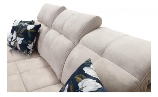 Different available fabric textures for the GOLDEN IX upholstered sofa