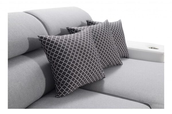 MODIVO I MAXI sofa's hidden storage compartment, ideal for bedding