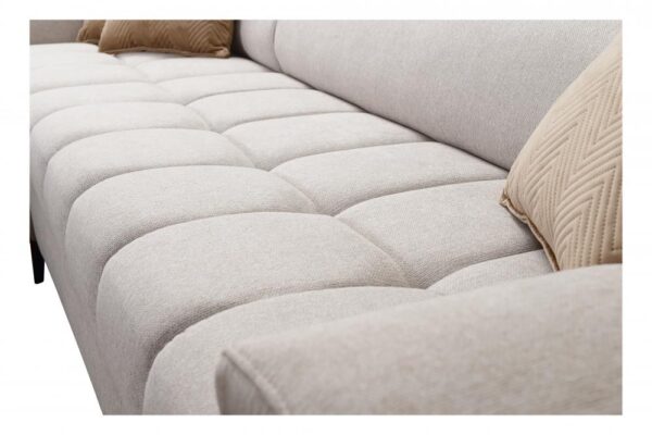 USB port on GRECO I MAXI corner sofa, a modern convenience