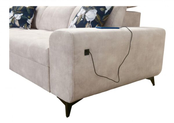 Corner detail of GOLDEN I sofa, illustrating craftsmanship and finish