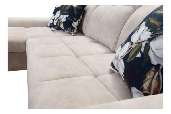 GOLDEN I corner sofa as a bed, demonstrating its comfortable sleeping function